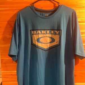 Oakley shirt